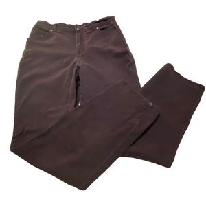 Gloria Vanderbilt plum cotton jeans